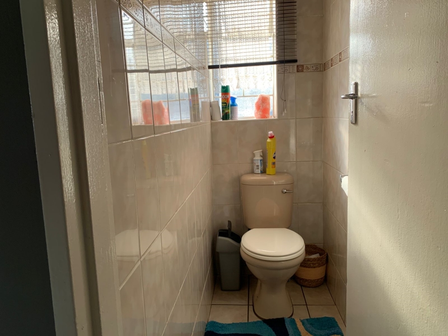 4 Bedroom Property for Sale in Hillshaven Gauteng