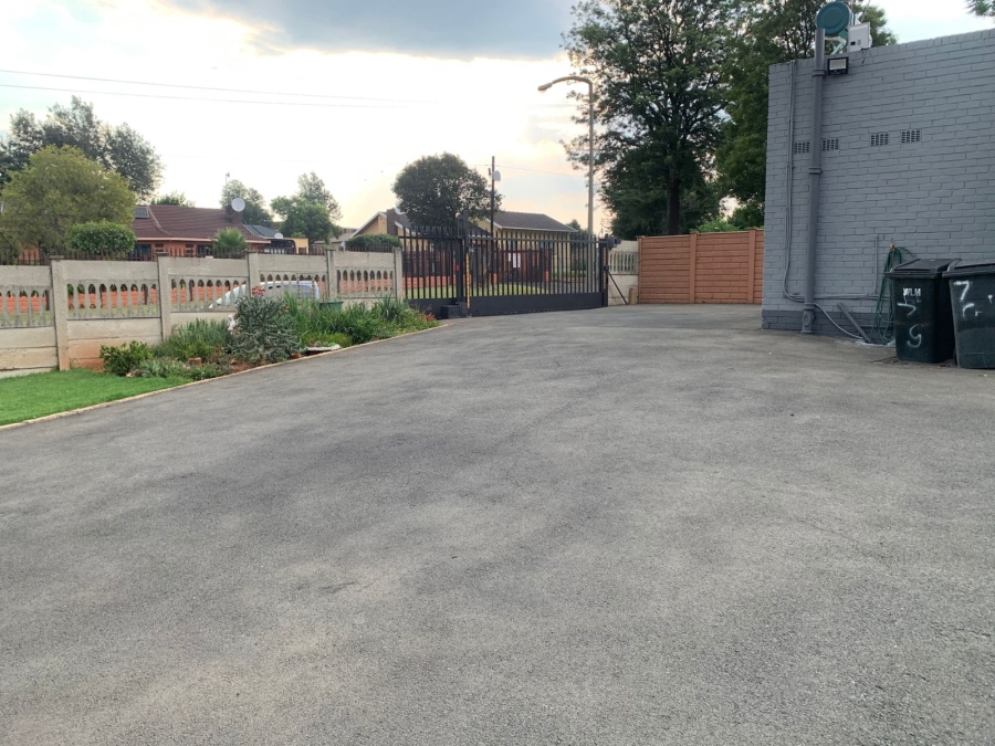 4 Bedroom Property for Sale in Hillshaven Gauteng