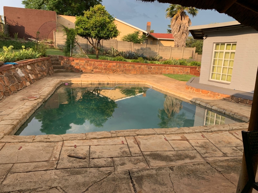 4 Bedroom Property for Sale in Hillshaven Gauteng