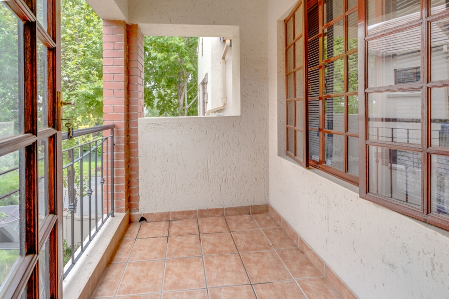1 Bedroom Property for Sale in Lonehill Gauteng