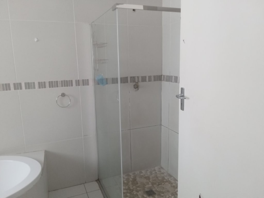 3 Bedroom Property for Sale in Selcourt Gauteng