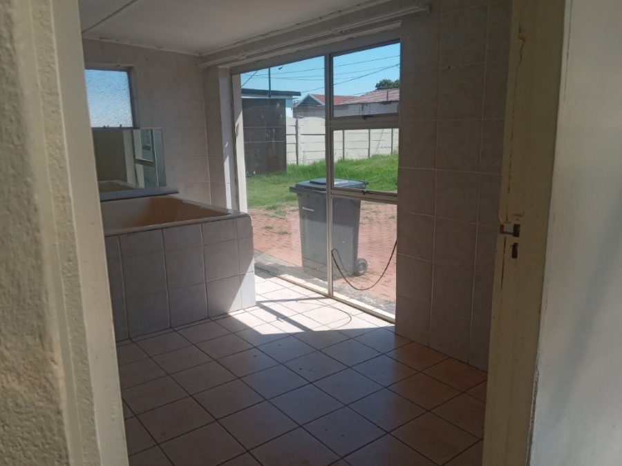 3 Bedroom Property for Sale in Selcourt Gauteng