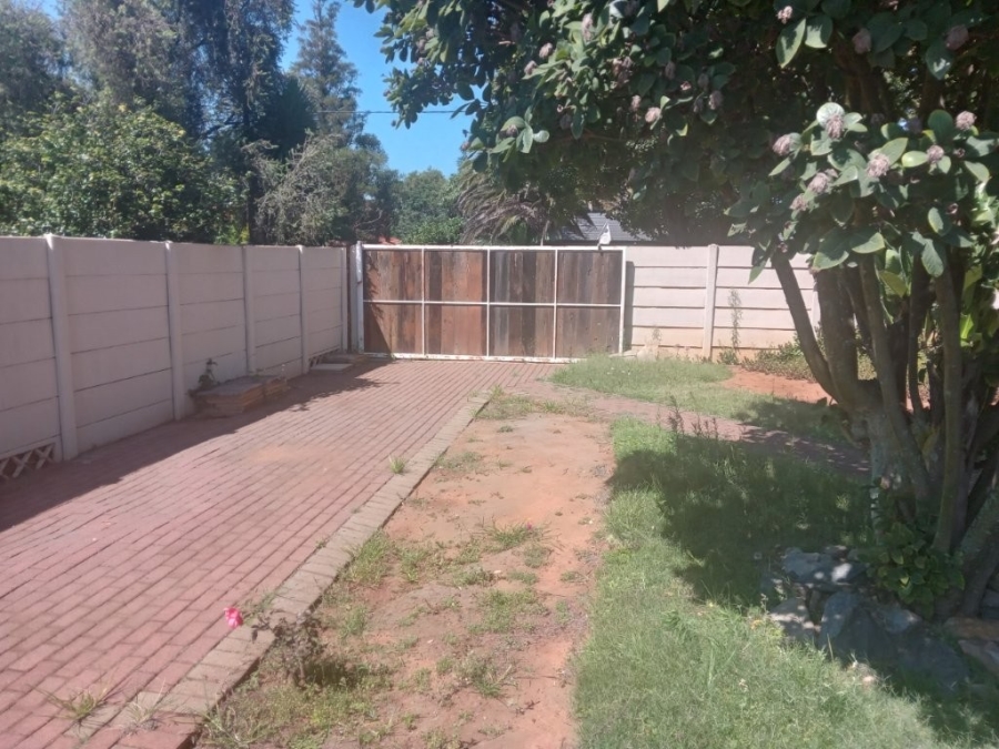 3 Bedroom Property for Sale in Selcourt Gauteng