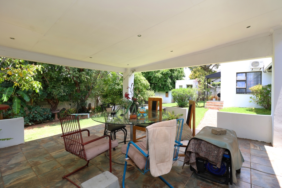 3 Bedroom Property for Sale in Hurlingham Manor Gauteng