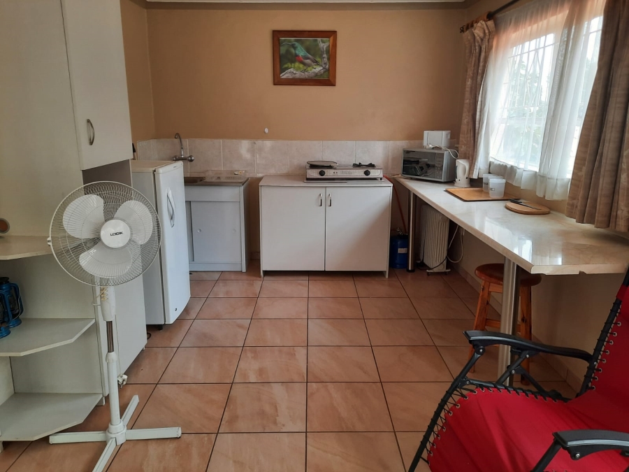 To Let 1 Bedroom Property for Rent in Brackenhurst Gauteng