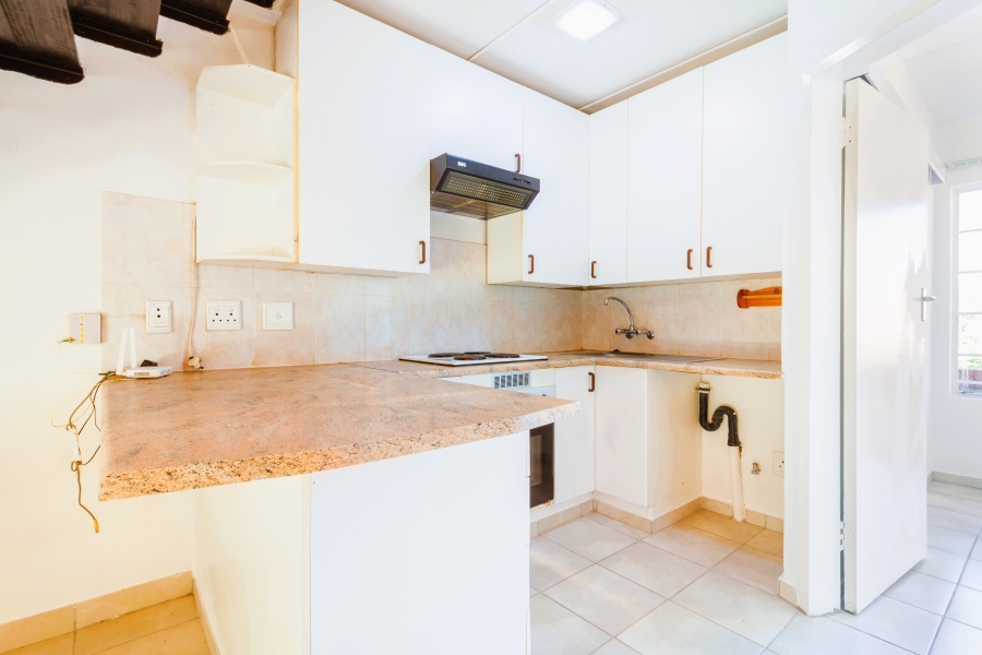 2 Bedroom Property for Sale in Wilgeheuwel Gauteng