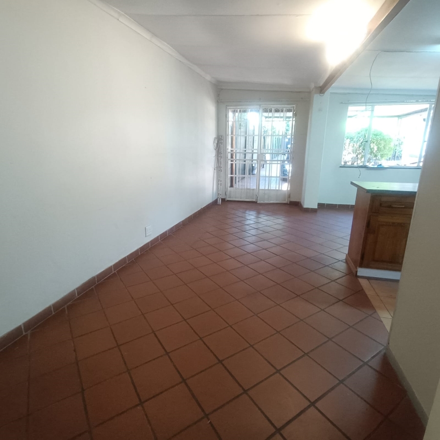 To Let 1 Bedroom Property for Rent in Franklin Roosevelt Park Gauteng