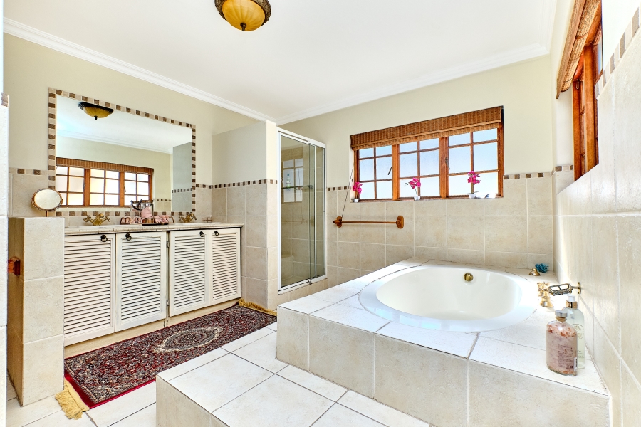 To Let 5 Bedroom Property for Rent in Kyalami Estates Gauteng