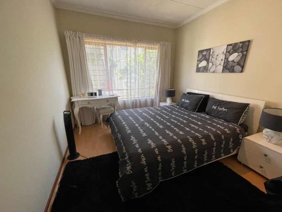 2 Bedroom Property for Sale in Beverley Gauteng