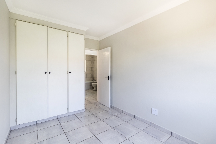 2 Bedroom Property for Sale in Rietvalleirand Gauteng