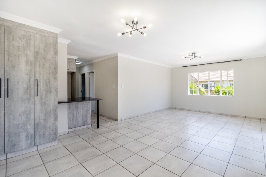 2 Bedroom Property for Sale in Rietvalleirand Gauteng