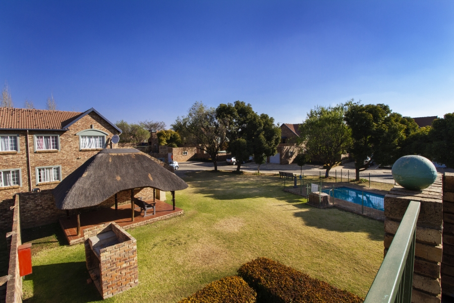 2 Bedroom Property for Sale in Rietvalleirand Gauteng