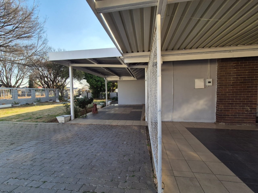4 Bedroom Property for Sale in Three Rivers Gauteng