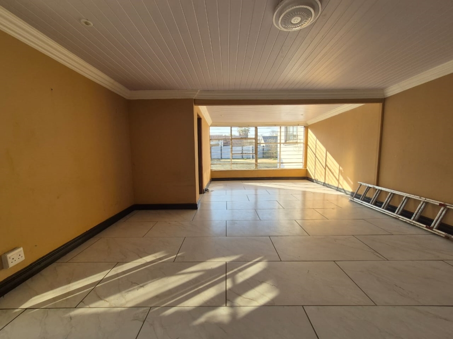 4 Bedroom Property for Sale in Three Rivers Gauteng