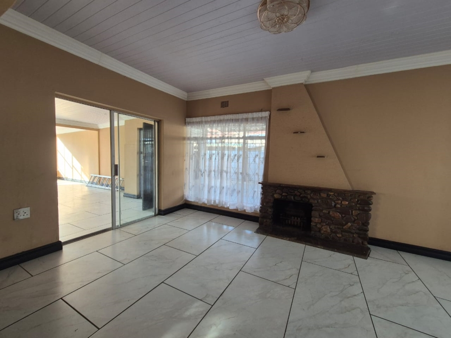 4 Bedroom Property for Sale in Three Rivers Gauteng