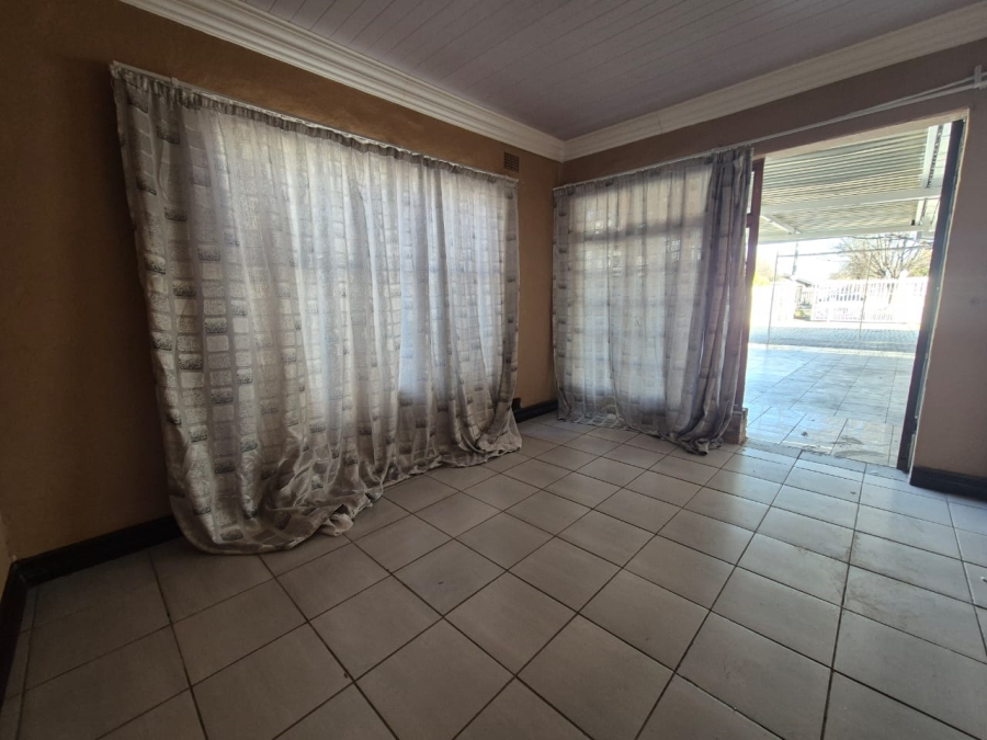 4 Bedroom Property for Sale in Three Rivers Gauteng