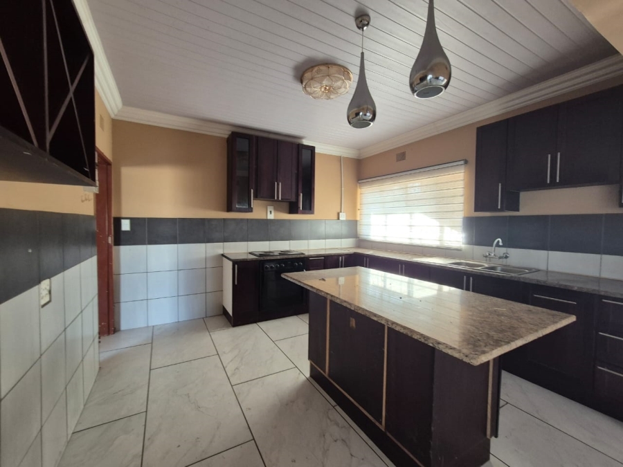 4 Bedroom Property for Sale in Three Rivers Gauteng
