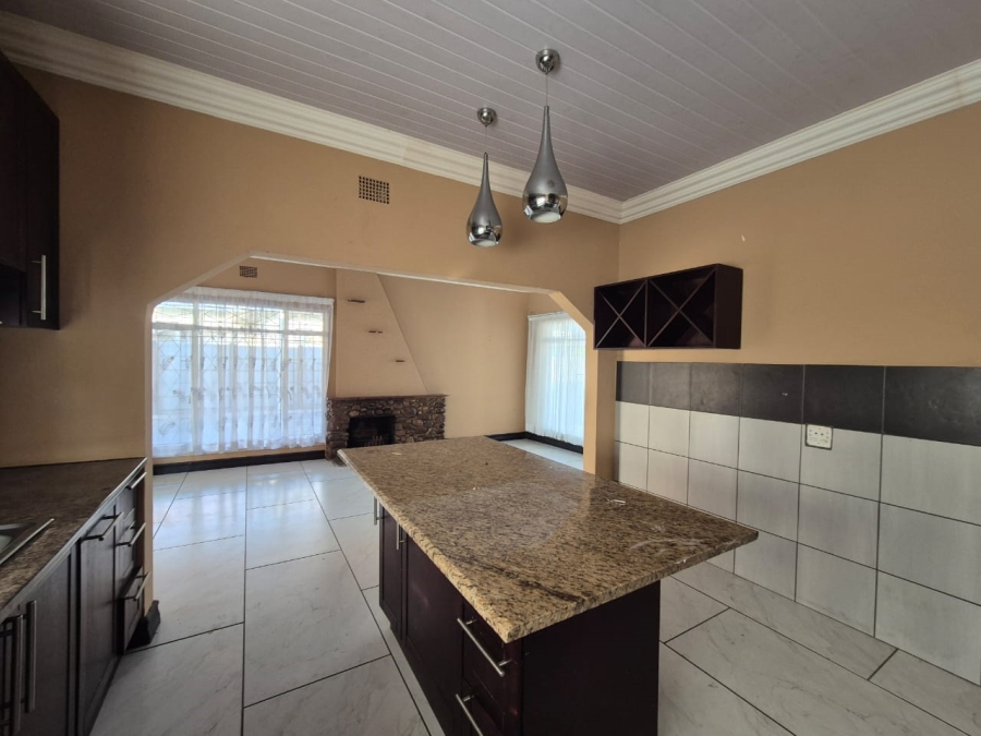 4 Bedroom Property for Sale in Three Rivers Gauteng