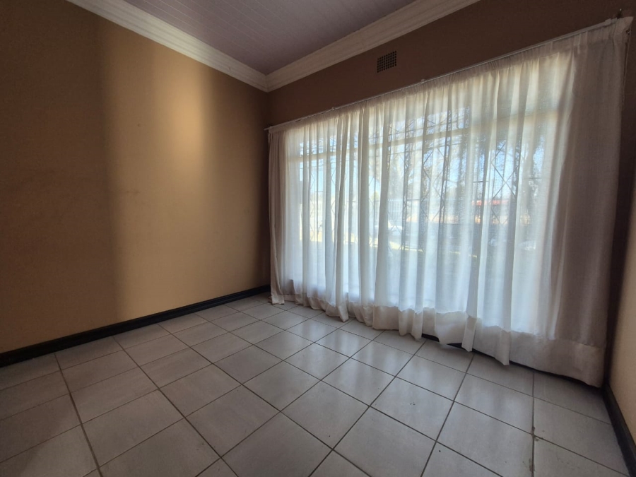 4 Bedroom Property for Sale in Three Rivers Gauteng
