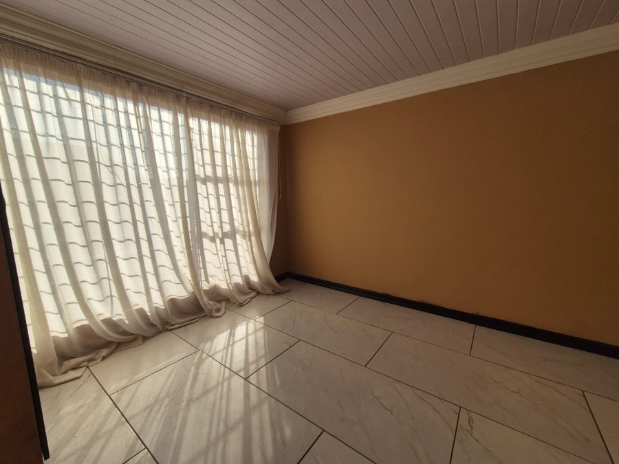 4 Bedroom Property for Sale in Three Rivers Gauteng