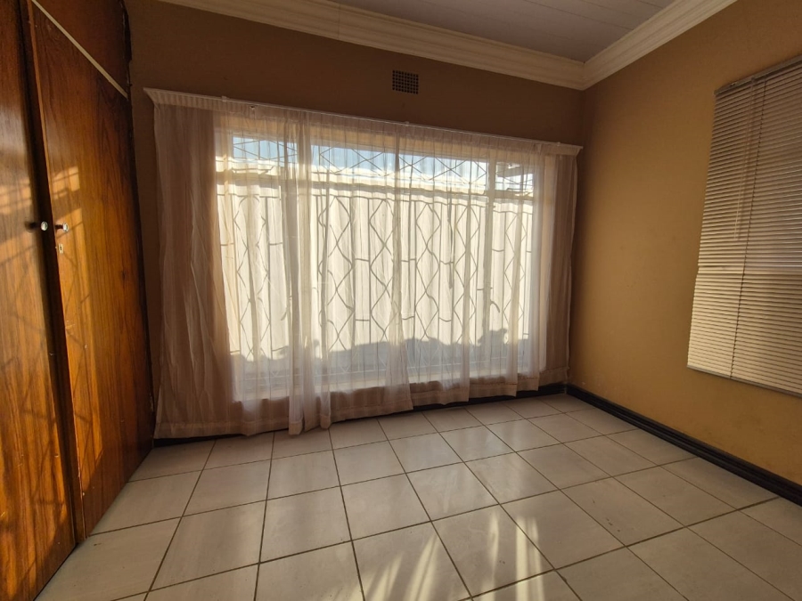 4 Bedroom Property for Sale in Three Rivers Gauteng