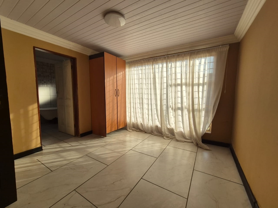 4 Bedroom Property for Sale in Three Rivers Gauteng