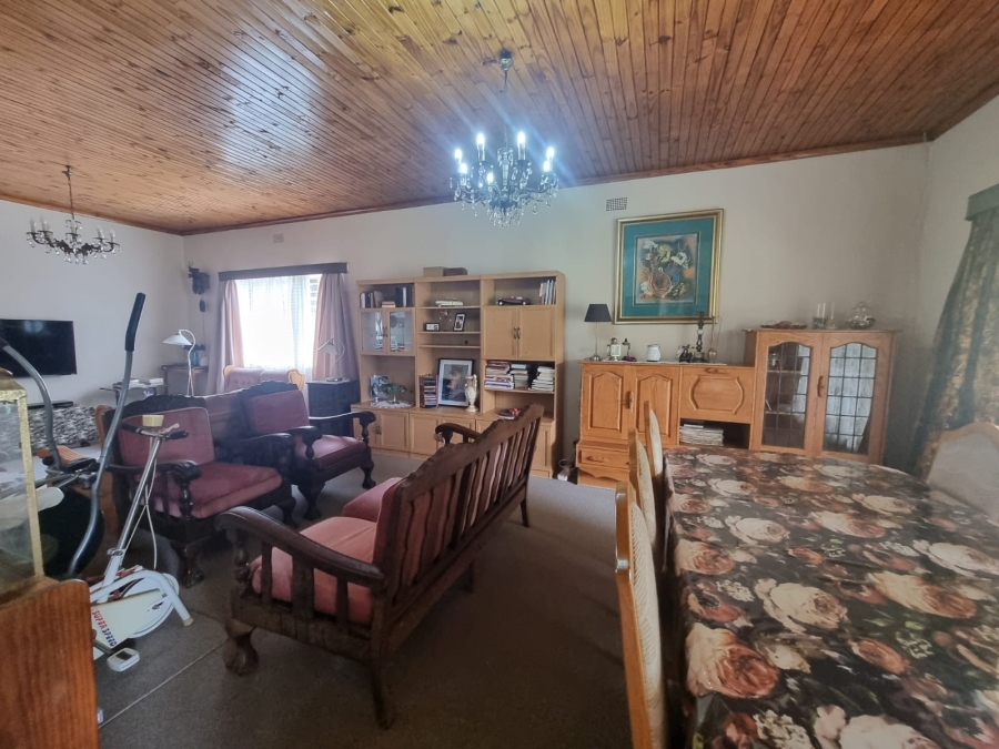 4 Bedroom Property for Sale in Meyerton Central Gauteng