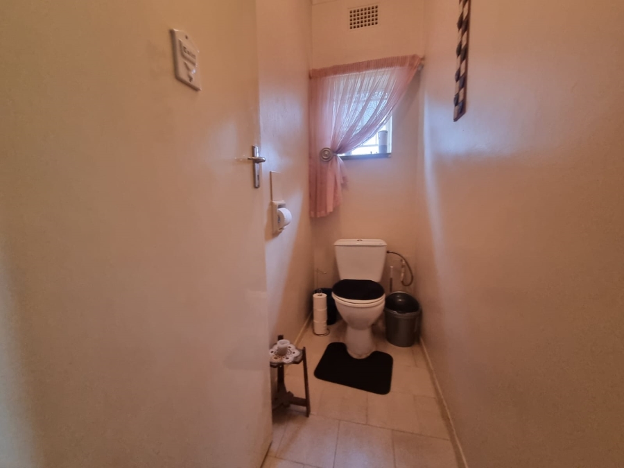 4 Bedroom Property for Sale in Meyerton Central Gauteng
