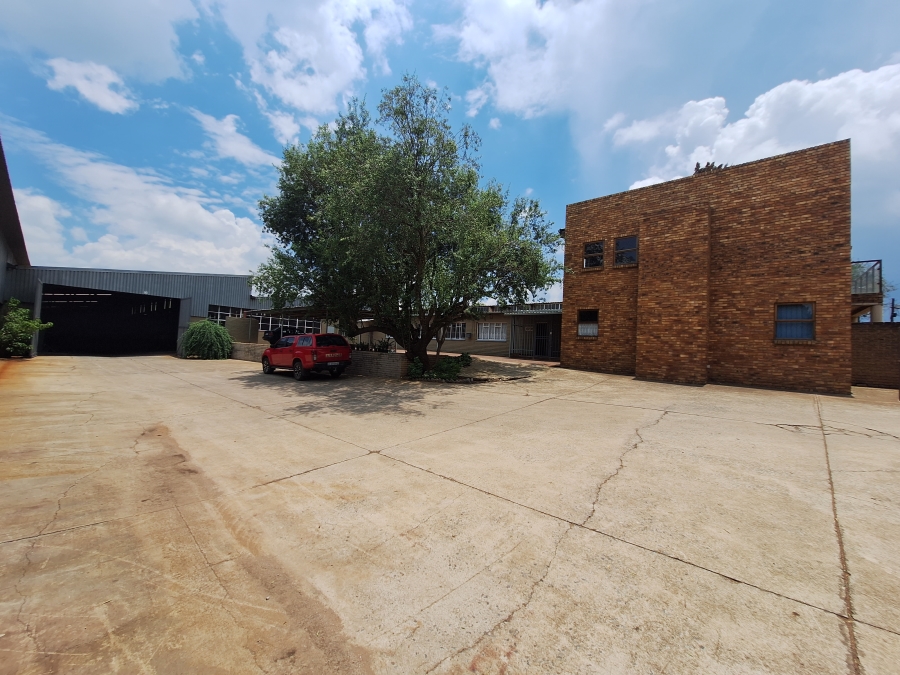 Commercial Property for Sale in Aureus Gauteng