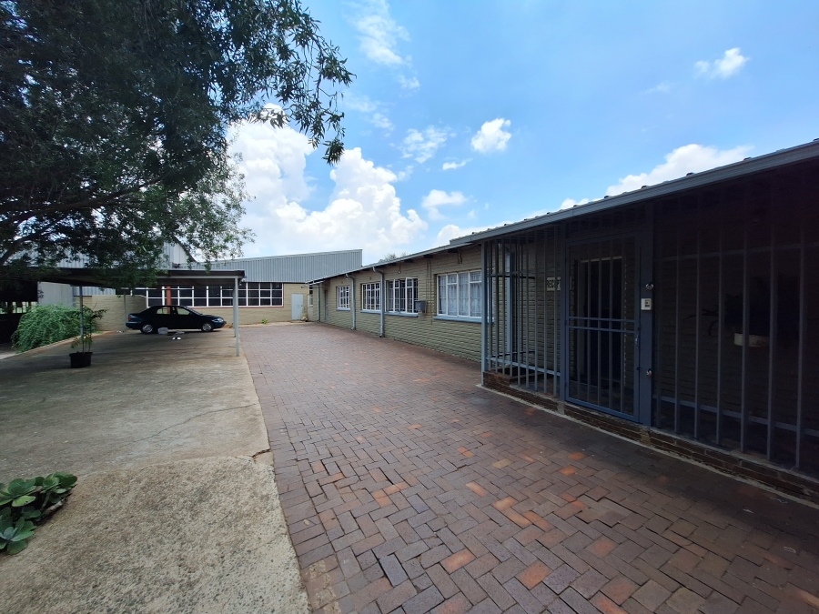 Commercial Property for Sale in Aureus Gauteng