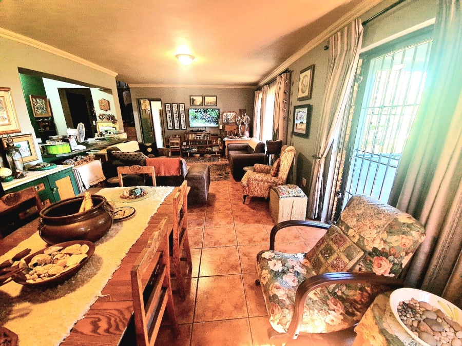 5 Bedroom Property for Sale in Horison Gauteng