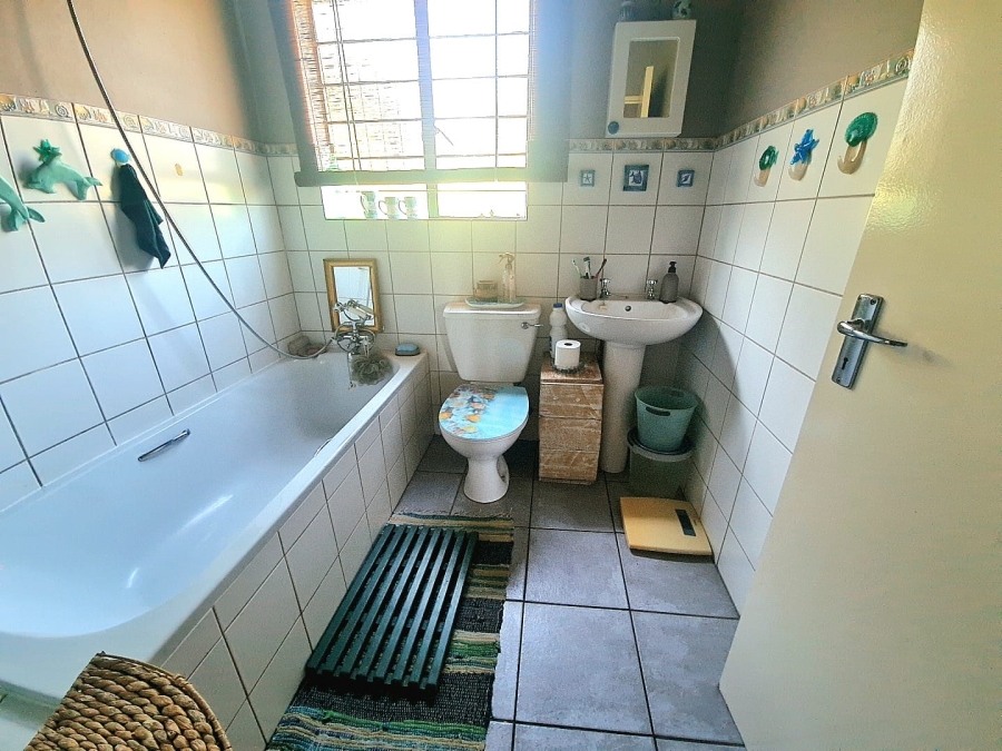 5 Bedroom Property for Sale in Horison Gauteng