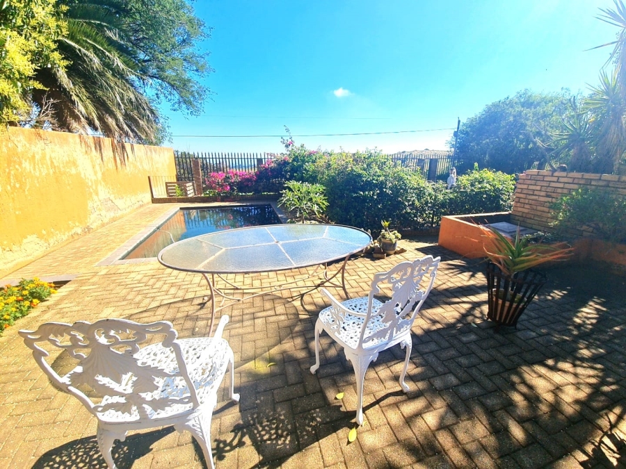 5 Bedroom Property for Sale in Horison Gauteng