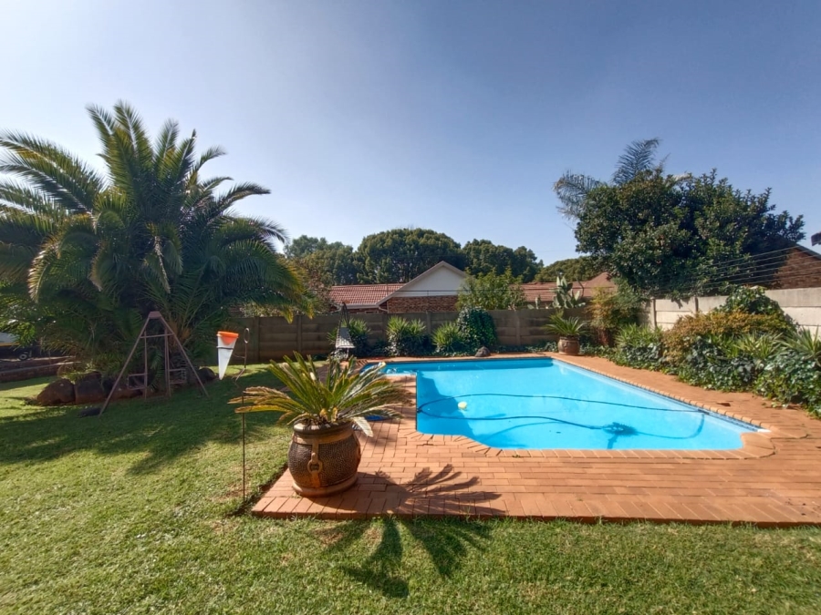 3 Bedroom Property for Sale in Vanderbijlpark SE 4 Gauteng