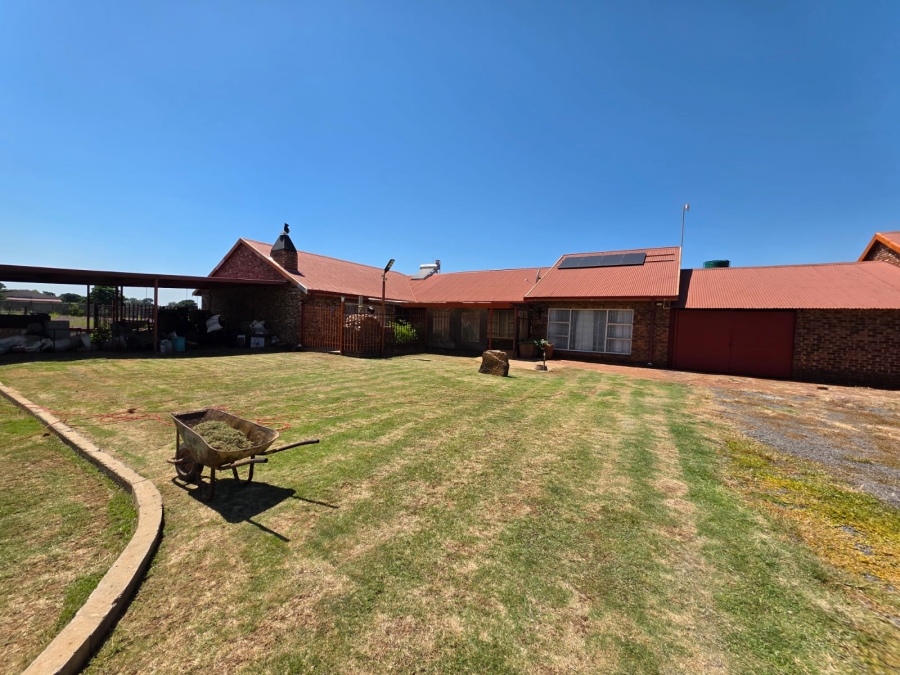 4 Bedroom Property for Sale in Sasobyl Gauteng