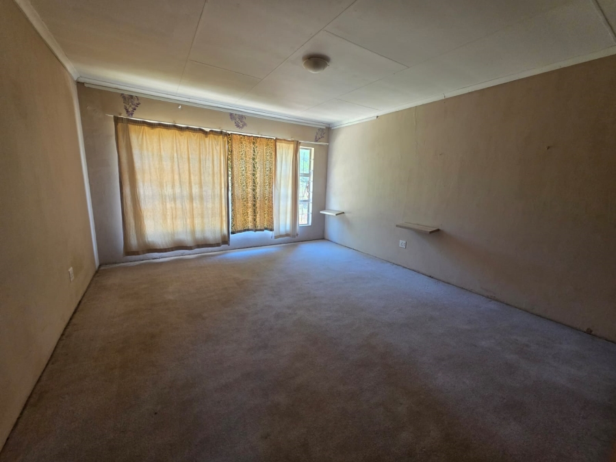 4 Bedroom Property for Sale in Sasobyl Gauteng