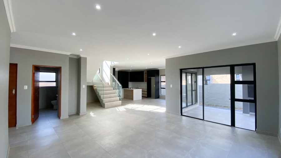 4 Bedroom Property for Sale in Roodepark Eco Estate Gauteng