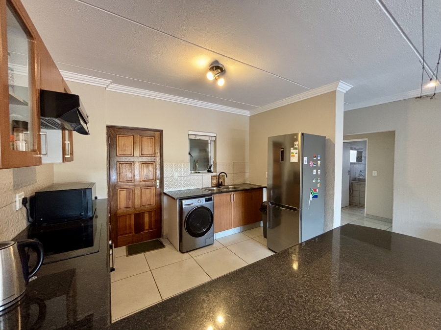 To Let 3 Bedroom Property for Rent in Sunninghill Gauteng