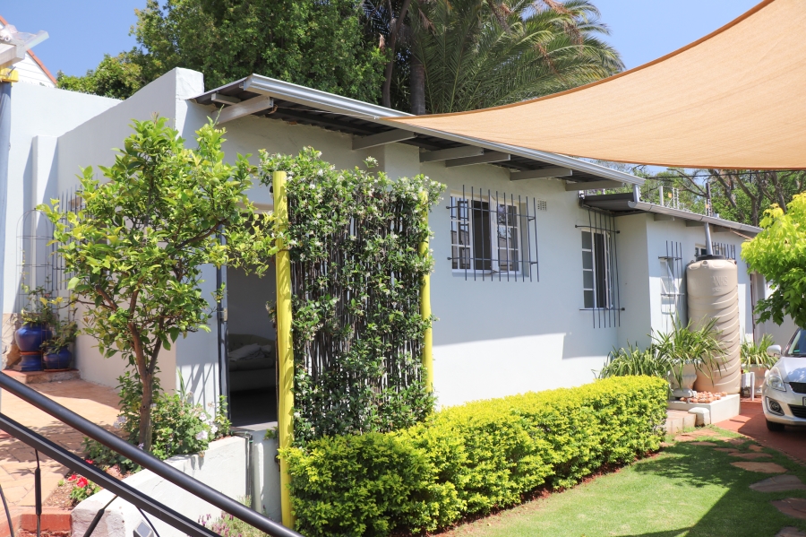 To Let 1 Bedroom Property for Rent in Melville Gauteng