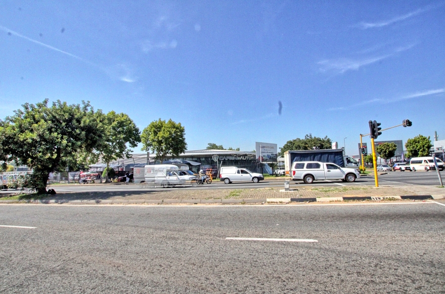 To Let commercial Property for Rent in Halfway House Gauteng