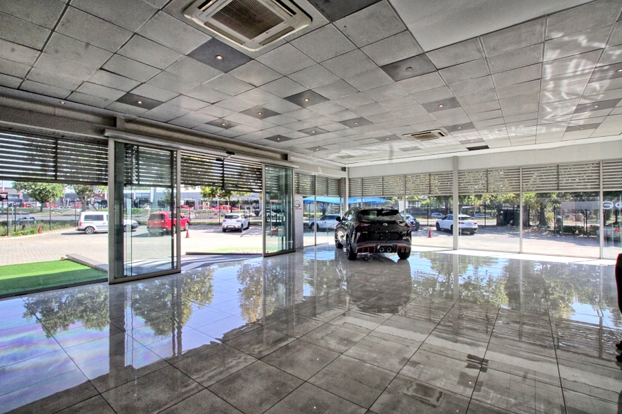 To Let commercial Property for Rent in Halfway House Gauteng