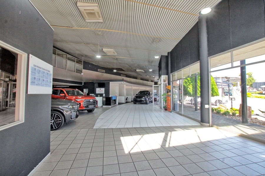 To Let commercial Property for Rent in Halfway House Gauteng