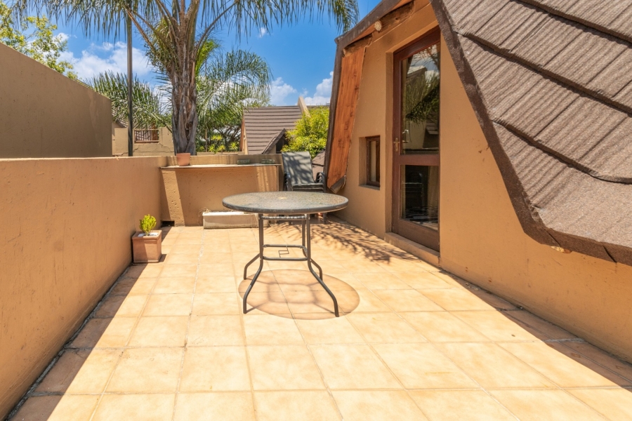 1 Bedroom Property for Sale in Douglasdale Gauteng