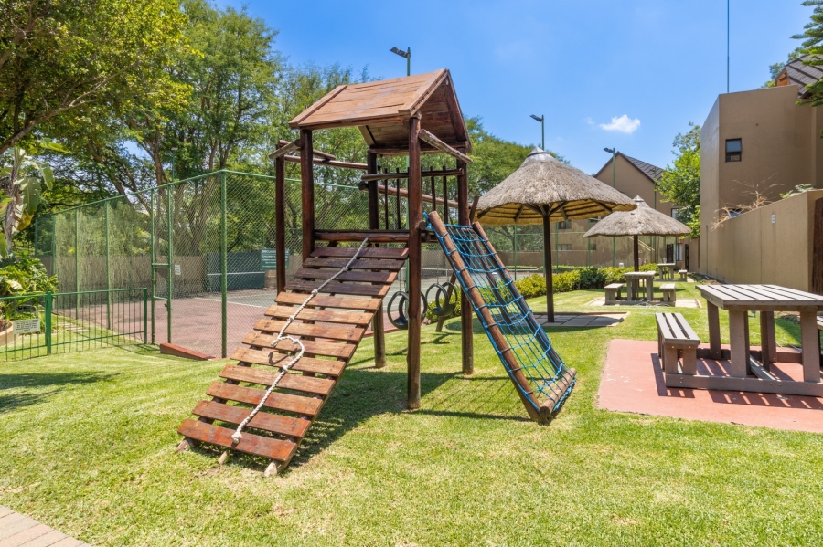 1 Bedroom Property for Sale in Douglasdale Gauteng