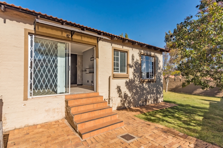 2 Bedroom Property for Sale in Honeydew Manor Gauteng