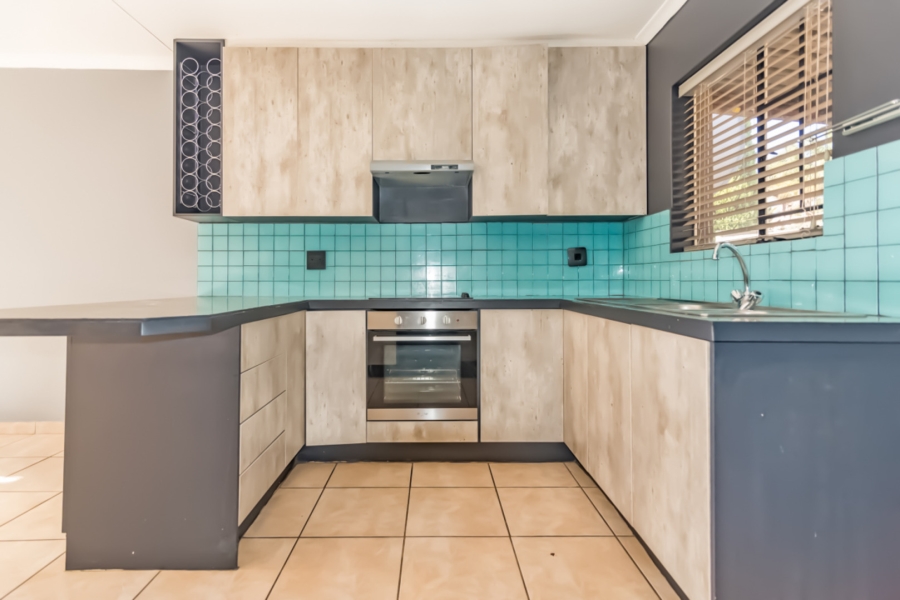 2 Bedroom Property for Sale in Honeydew Manor Gauteng