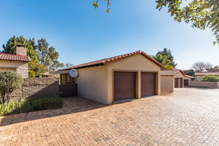 2 Bedroom Property for Sale in Honeydew Manor Gauteng