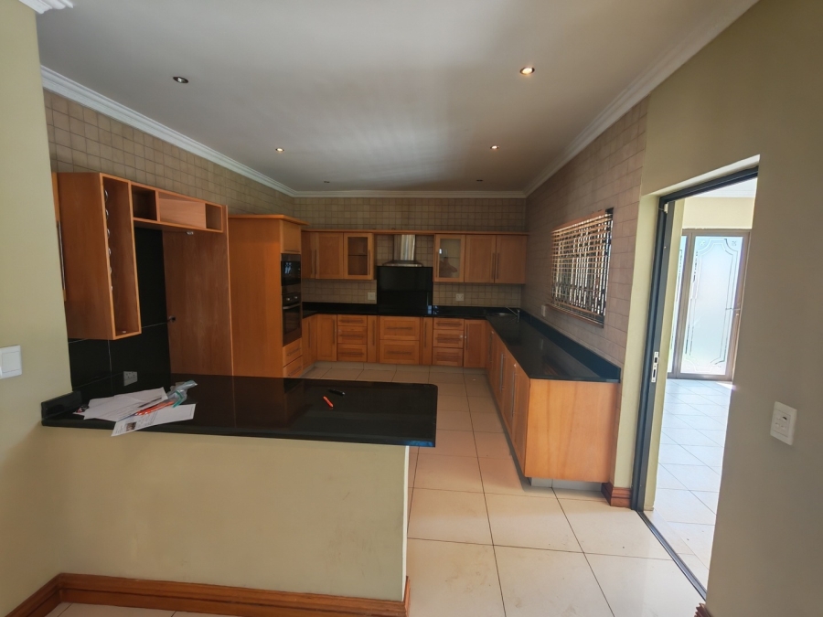 4 Bedroom Property for Sale in New Market Park Gauteng