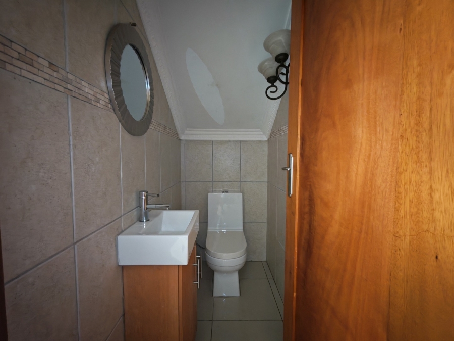 4 Bedroom Property for Sale in New Market Park Gauteng