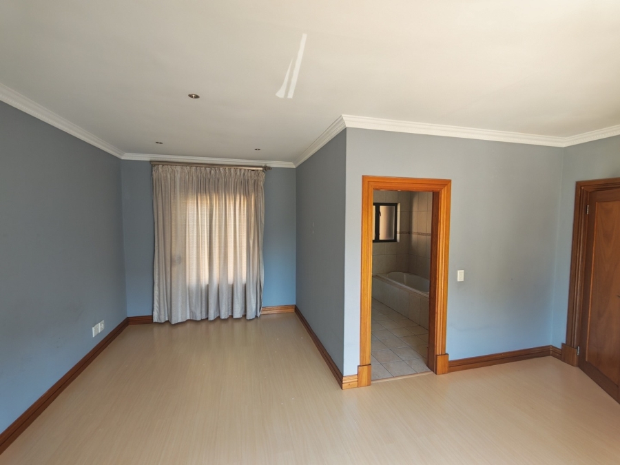 4 Bedroom Property for Sale in New Market Park Gauteng